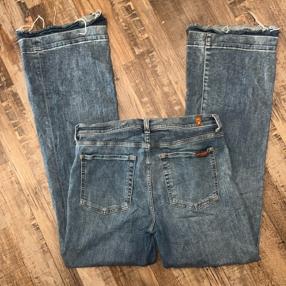 7famk 31x34 flare Jean